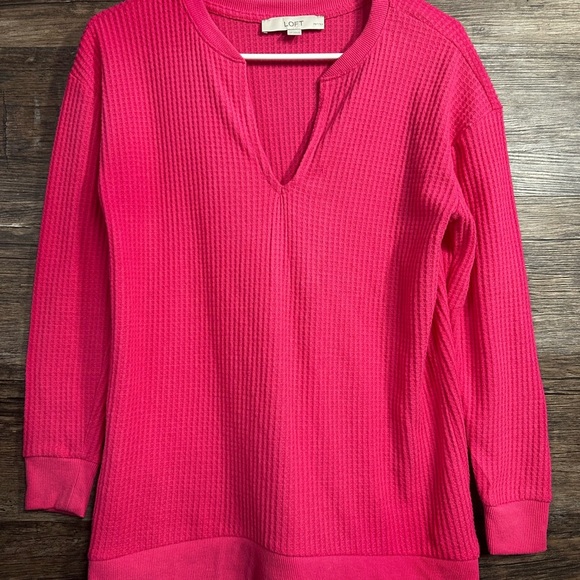 LOFT Pink Ribbed Textured Blouse with Long Sleeves - Picture 4 of 8
